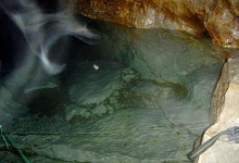 Pestera Izverna poza